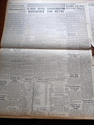 Yeni İstanbul Gazetesi - 21 Haziran 1956 -Mümtaz Soysal,İngiltere,Mavi ve Siyah yazısı- Fuat Köprülünün İstifası Dün Resmen Teyit Edildi - Hariciye Vekaleten Ethem Menderes Getirildi - Kıbrıs Hakkında İngiliz Planına İtiraz Ettik - İstanbul Valisi Fahreddin Kerim Gökay - İsrail'in Kadın Hariciye Vekili Moshe Sharett - Dumlupınar Denizaltısı Süvarisi Binbaşı Sabri Çelebioğlu 1 Yıl 8 Ay Hapis Yatacak - Eski Melek Ve Sümer - Afgan Kralı Zahir Şah'ın Celal Bayar'a Teşekkürü - Meclis Hasan Polatkan Sıtkı Yırcalı Ve Fatin Rüştü Zorlu'nun Divanı Ali'ye Sevkine Lüzum Görmedi - Doktor Fazıl Küçük'ün Nixon Ve Foster Dulles'a Gönderdiği Mesaj - Ordinaryüs Profesör Tevfik Sağlam Veda Dersini Unutamıyor - Su Balerinleri - Sovyetlerin Yeni Tutumu Karşısında Amerika - Tarhan Toker - Ankara Radyosu Programı - Berlin Film Festivali'ne Fransızlar Marina Vlady'nin Filmiyle Katılıyor - Ölüm Bu Bahçede Filmi - Fenerbahçe Galatasaray Gelecek Çarşamba Karşılaşıyor