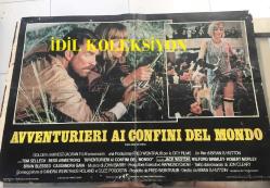 MACERACILAR, İtalyanca ORİJİNAL SİNEMA, Film AFİŞİ, (AVVENTURIERI AI CONFINI DEL MONDO - High Road to China) 1983, FİLM AFİŞİ / POSTERİ - BÜYÜK BOY - ORİJİNAL - 66 X 45 cm EBADINDA - Original Turkish Big Size Movie Poster - Brian G. Hutton, Jon Cleary, Sandra Weintraub, S. Lee Pogostin, Tom Selleck, Bess Armstrong, Jack Weston, Wilford Brimley, Robert Morley, Brian Blessed, Cassandra Gava, Michael Sheard, Lynda La Plante, Timothy Carlton, Shayur Mehta, Terry Richards, Jeremy Child, Peter Llewellyn Williams, Dino Shafeek, Robert Lee, Peggy Sirr, Anthony Chinn, Chua Kah Joo, Ric Young, Simon Prebble, Daniel Clucas, John Higginson, Timothy Bateson