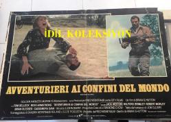 MACERACILAR, İtalyanca ORİJİNAL SİNEMA, Film AFİŞİ, (AVVENTURIERI AI CONFINI DEL MONDO - High Road to China) 1983, FİLM AFİŞİ / POSTERİ - BÜYÜK BOY - ORİJİNAL - 66 X 45 cm EBADINDA - Original Turkish Big Size Movie Poster - Brian G. Hutton, Jon Cleary, Sandra Weintraub, S. Lee Pogostin, Tom Selleck, Bess Armstrong, Jack Weston, Wilford Brimley, Robert Morley, Brian Blessed, Cassandra Gava, Michael Sheard, Lynda La Plante, Timothy Carlton, Shayur Mehta, Terry Richards, Jeremy Child, Peter Llewellyn Williams, Dino Shafeek, Robert Lee, Peggy Sirr, Anthony Chinn, Chua Kah Joo, Ric Young, Simon Prebble, Daniel Clucas, John Higginson, Timothy Bateson