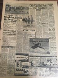 YENİ SABAH GAZETESİ  3 MART 1958 YIL :20 SAYI :6824--Körfez kan ağlıyor --Bulunan cesetlerin  sayısı 193 e  çıktı  .100 kadar kayıp  ihbarı  var ---Üsküdar 'ın  yeri  dün  tespit edildi --Körfez halkı  Denizcilik  Bankasından  şikayetçi---Fenerbahçe  , Beşiktaş 'ı  dün farklı yendi --Sarıyer  'i  yenen K. Gümrük  Şampiyonluğa Yaklaştı --Galatasaray  ,güzel  bir oyunla  Altay 'ı 3-0  mağlup etti --B. Spor :1 Vefa :0--İzmit  Faciasından  son fotoğraflar  :Bütün yurt  mateme  boğuldu --Gölcükte  sinemaya  giden  üç  kız kardeşten  ikisi  boğuldu --Giyim  eşyası fiyatları yeniden  artmaya başladı --Piyasaya beyaz  peynir  gelmiyor --İ.Spor  Adana da  yine galip  :5-0--
