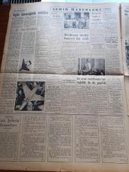 Yeni İstanbul Gazetesi - 12 Eylül 1952 - Merkezi İran'da Kabileler Arası Çarpışmalar Oluyor - NATO Başkomutanı General Ridgway Türkler En Üstün Askere Sahip Devlet - Birinci Ordunun Manevrası Muvaffakiyetle Sona Erdi - Amiral Carney Bugün Ankara'da Temaslarına Başlayacak - Üsküdar Cezaevinde Mahkumlar Dün Müdür Ve Gardiyanlara Hücum Etti - Milletlerarası Sosyoloji Kongresi Dün Açıldı - Esir Şehrin İnsanları Yazan Nureddin Demir (Kemal Tahir) Yazı Dizisi - Prens Sabahaddinin Cenazesi Bugün Kaldırılıyor - Karacaahmet İle Bağlarbaşı Yolu Tanzim Ediliyor - Sabahaddin Bey Yazan Habib Edib Törehan - Başbakan Adnan Menderes İzmit'te İsmet İnönü'ye Cevap Verecek - Dünya Kalkınma Bankasının Toplantısı - Türkiye Fransa Ticari Münasebetleri - Paris'i Dolaşalım Opera Meydanı - Profesyonel Lig Futbol Maçlarına Başlanıyor - 1. Ordu Tatbikatından Resimli Röportaj - Çapamarka - Papazyan Biçki Ve Dikiş Yurdu - Kıbrıs Havayolları