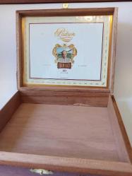 NİKARAGUA PADRAN / DAMASO - MENTEŞELİ,KİLİTLİ AHŞAP CIGAR KUTUSU...