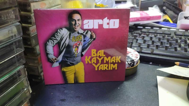 ARTO BAL KAYMAK YARİM AMBALAJLI CD Efemera kitantik  