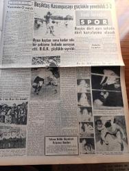 Yeni İstanbul Gazetesi - 12 Ekim 1952 - Birleşmiş Milletler Assamblesi Salı Günü Toplanıyor - Yedek Subayların Terhisi Durduruldu - CHP Genel İdare Kurulu Bir Beyanname Yayınladı - Urfa'da Veba Hastalığı Yok - İsmet İnönü - İran'da Bir Grev - Beşiktaş Kasımpaşa'yı 3 2 Yendi - Demokrat Parti'nin Tebliği - Denizlerin Efesi Gazi Umur Paşa Yazan Tevfik İnci Yazı Dizisi - Yargıçları Nasıl Yetiştirmeliyiz Yazan İmran Öktem - Paşabahçe Vapurunun Seyir Tecrübesi - Binbir Gece Masalları Güzel Hasan Çeviren Reşad Nuri Darago Yazı Dizisi - Pazar Saatleri Yazan Bedii Faik - Başbakan Adnan Menderes'in Londra'ya Seyahatinin Akisleri - Torbalı Tire Otorayının Büyük Kısmı Tuzla Buz Oldu - Öldüresiye Spor Cotch Güreşleri - Meşhur Terzi Jacques Heim Yeni Modellerini Anlatıyor -  Palamuttan On Çeşit Yemek - Fotoğraflarla Dünya Haberleri - Grönland'da Bir Tetkik Seyahati - Marguerite Higgins'in Mektupları - Zündap Dikiş Nakış Makineleri - Volvo Traktör - Çapamarka - Dermojen - Pilli Luxor Radyo