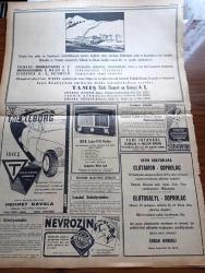 Yeni İstanbul Gazetesi - 8 Kasım 1952 - NATO Deniz Kuvvetlerinin Akdeniz Harekâtı - Kore'de Cumhuriyet Bayramı'nın Kutlanışı - Sovyet Rusya Kore Mevzuunda Sulh Taarruzuna Hazırlanıyor - Milli Eğitim Bakanı Tevfik İleri İstifa Etmiş Değil - Vatan Haini Abdullah Zorlu Cezasını Buldu - UNESCO'da Yeni Tayinler - General Ridgway Dün Paris'e Hareket Etti - Büyük Kardeşim Atatürk Anlatan Makbule Atadan Yazı Dizisi - Şehir Tiyatrosu Müdürlüğüne Fazıl Ahmet Aykaç Tayin Edilmiş - Denizlerin Efesi Gazi Umur Paşa Yazan Tevfik İnci Yazı Dizisi - Yeni İstanbul Ping Pong Takımının Karşılaşması - Kraliçe İkinci Elizabeth ve Kardeşi Prenses Margaret Fotoğrafı - Körler Okuluna Yapılan Yardım - Eisenhower'i Amerika'nın Kadınları Mı Seçti - 1001 Gece Masalları Ali Baba ile Kırk Haramiler Çeviren Reşad Nuri Darago Yazı Dizisi - İzmir'de Şarapçılık Mevzuunda Bir Toplantı - Güzel Bir Eski Zaman Aşkı Yazan William Saroyan Yazı Dizisi - İşte Amerikan Cumhurbaşkanının Oturduğu Beyaz Ev - Trelleborg Lastikleri