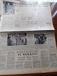 Yeni İstanbul Gazetesi - 9 Kasım 1952 - Eden Schuman Vichinsky Birleşmiş Milletler'de Konuşacak - Vaft Partisi Necibe Gene Karşı Geliyor - Truman Artık Siyasi Hayattan Çekiliyor - Arapların İsrail Aleyhindeki Kararı - UNESCO Genel Kurulunun Toplantısı - Marguerite Higgins'in Mektupları - Büyük Kardeşim Atatürk Anlatan Makbule Atadan - Denizlerin Efesi Gazi Umur Paşa Yazan Tevfik İnci Yazı Dizisi - NATO Komutan Muavini Türk Behçet Türkmen - Celal Bayar Lisesi Kadrosunun Hazırlıkları Tamamlandı - Kızıl Çin'in Maneviyatı Çok Zayıf - Stalin Ve Dünya Politikası - 12 Dilde Baskı Yapan Makine - Pazar Saatleri Yazan Bedii Faik - 1001 Gece Masalları Ali Baba İle Kırk Haramiler Çeviren Reşad Nuri Darago - Radyolar - Karikatür Nedir - Üç Karılı Hasan Ağa Yazan Mediha Berkes - Vefa İstanbulspor'la Beraber - Beykoz Emniyet'i Yendi - Minerva Dikiş Makinesi - Gripin - Çapamarka