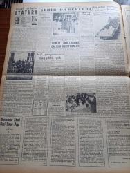Yeni İstanbul Gazetesi - 12 Kasım 1952 - Akdeniz Manevraları Bugün Bitiyor - Kore'de Gene Şiddetli Çarpışmalar Oluyor - İsrail Cumhurbaşkanı Profesör Weizman'ın Vefatı Dolayısıyla Vali Fahrettin Kerim Gökay'ın Taziyesi - Ruslara Casusluk Eden Er İlhan Aysungur 10 Sene Hapis Yatacak - Demokrat Parti Grubunun Dün Yaptığı Mühim Toplantı - Büyük Kardeşim Atatürk Anlatan Makbule Atadan Yazı Dizisi - Denizlerin Efesi Gazi Umur Paşa Yazan Tevfik İnci Yazı Dizisi - Azınlık Okullarında Çalışan Öğretmenler - Bugünkü Siyasi Durum Ve Churchill'in Kanaati - Hitler'i Yaşatma Cemiyeti - İkinci Bir Sağırlar Okulu -  Hikaye Baban Görmesin Yazan Mehmed Davaz Yazı Dizisi - Enstitü Mezunu Bir Terzimiz Ne Diyor - Çapamarka - Magic Chef Sobaları - Gripin - Pilli Luxor Radyo