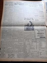 Yeni İstanbul Gazetesi - 12 Kasım 1952 - Akdeniz Manevraları Bugün Bitiyor - Kore'de Gene Şiddetli Çarpışmalar Oluyor - İsrail Cumhurbaşkanı Profesör Weizman'ın Vefatı Dolayısıyla Vali Fahrettin Kerim Gökay'ın Taziyesi - Ruslara Casusluk Eden Er İlhan Aysungur 10 Sene Hapis Yatacak - Demokrat Parti Grubunun Dün Yaptığı Mühim Toplantı - Büyük Kardeşim Atatürk Anlatan Makbule Atadan Yazı Dizisi - Denizlerin Efesi Gazi Umur Paşa Yazan Tevfik İnci Yazı Dizisi - Azınlık Okullarında Çalışan Öğretmenler - Bugünkü Siyasi Durum Ve Churchill'in Kanaati - Hitler'i Yaşatma Cemiyeti - İkinci Bir Sağırlar Okulu -  Hikaye Baban Görmesin Yazan Mehmed Davaz Yazı Dizisi - Enstitü Mezunu Bir Terzimiz Ne Diyor - Çapamarka - Magic Chef Sobaları - Gripin - Pilli Luxor Radyo
