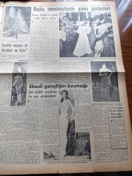 Yeni İstanbul Gazetesi - 12 Kasım 1952 - Akdeniz Manevraları Bugün Bitiyor - Kore'de Gene Şiddetli Çarpışmalar Oluyor - İsrail Cumhurbaşkanı Profesör Weizman'ın Vefatı Dolayısıyla Vali Fahrettin Kerim Gökay'ın Taziyesi - Ruslara Casusluk Eden Er İlhan Aysungur 10 Sene Hapis Yatacak - Demokrat Parti Grubunun Dün Yaptığı Mühim Toplantı - Büyük Kardeşim Atatürk Anlatan Makbule Atadan Yazı Dizisi - Denizlerin Efesi Gazi Umur Paşa Yazan Tevfik İnci Yazı Dizisi - Azınlık Okullarında Çalışan Öğretmenler - Bugünkü Siyasi Durum Ve Churchill'in Kanaati - Hitler'i Yaşatma Cemiyeti - İkinci Bir Sağırlar Okulu -  Hikaye Baban Görmesin Yazan Mehmed Davaz Yazı Dizisi - Enstitü Mezunu Bir Terzimiz Ne Diyor - Çapamarka - Magic Chef Sobaları - Gripin - Pilli Luxor Radyo