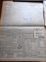 Yeni İstanbul Gazetesi - 14 Kasım 1952 - Seferihisar'ın Doğanbeyli Koyundaki Müttefik Manevraları Sona Erdi - Alman İsrail Anlaşmasına Karşılık Araplar Alman Mallarını Boykota Başladı - Birleşmiş Milletler'de Şüpheli Bir İntihar - Yunanistan Seçimi - İstinaf Mahkemelerinin Kurulması Kabul Edildi - Cumhurbaşkanı Celal Bayar'ın Tetkikleri - Güney Avrupa Müttefik Kuvvetleri Başkomutanı Amiral Carney - Büyük Kardeşim Atatürk Anlatan Makbule Atadan Yazı Dizisi - Denizlerin Efesi Gazi Umur Paşa Yazan Tevfik İnci Yazı Dizisi - Pakistan Kültür Heyeti Geldi - Uçan Daire Yapan Adam Rudolf Schriever - Marguerite Higgins'in Mektupları - Hikaye Baban Görmesin Yazan Mehmed Davaz Yazı Dizisi - Konya Şeker Fabrikası Hazırlıkları - Tarihi Sanat Eserlerimiz Yine Türbeler - Anadolu'da Yaşamış Bir İtalyan Prensesi Belgiojoso'nun Hayatı - Fenerbahçe Takımına Alınan Yeni Oyuncuların Tecrübesi - Macar Futbolcu Stefan Szobel