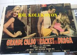 İntikam, İtalyanca ORİJİNAL SİNEMA, Film AFİŞİ, (GRANDE CALDO PER IL RACKET DELLA DROGA - Darker Than Amber) 1970, FİLM AFİŞİ / POSTERİ - BÜYÜK BOY - ORİJİNAL - 65 X 46 cm EBADINDA - Original Turkish Big Size Movie Poster - Robert Clouse, John D. MacDonald, Ed Waters, Rod Taylor, Theodore Bikel, Suzy Kendall, Ahna Capri, William Smith, Janet MacLachlan, Robert Phillips, 	Jane Russell, James Booth, Oswaldo Calvo, Sherry Faber, Marcia Knight, James H. Frysinger, Harry A. Wood, Jack Nagle, Judy Wallace