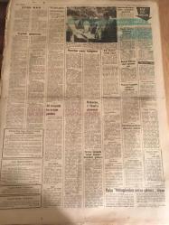 YENİ SABAH GAZETESİ  28 HAZİRAN 1964  YIL :27  SAYI :9084--İnönü :Zamanı  gelince  gerektiği gibi  hareket  edeceğiz  dedi --Aydemir 'in  idamı  dün geri bırakıldı --Çıplak  göğüsleri için fikirler  çok  değişik --Mayk  ,Zobu  tevkif edildi ---1967 de  bira istihlaki  70 milyon litreye çıkacak --Geleneklere  karşı koyan  büyükelçi evlendi --Kat'ı  karar: Altay  oynamıyor --Ordu takımımız  bugün  Batı Almanya ile  oynuyor ---Fenerbahçe 'ye  gelecek  yeni  antrenöre  tam  selahiyet  verilmeli --Yolaç Mitinglerden  netice çıkmaz diyor --Fikret Hakan :Kimseyle  evlenmeye niyetim yok dedi --Karacaoğlan yine  Şeref Gürsoy  oynayacak --İstanbul  Radyosunun sevilen  Halk Türküleri Yıldızı :Fatma Türkan --Zuhal Tan  :Sinemayı  bunun için seçtim --Altay ,3 büyükler  saltanatını  yıkmak istiyor ----Turgay  Altay 'ı  açık  farkla yeneceğiz dedi --