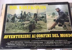 MACERACILAR, İtalyanca ORİJİNAL SİNEMA, Film AFİŞİ, (AVVENTURIERI AI CONFINI DEL MONDO - High Road to China) 1983, FİLM AFİŞİ / POSTERİ - BÜYÜK BOY - ORİJİNAL - 66 X 45 cm EBADINDA - Original Turkish Big Size Movie Poster - Brian G. Hutton, Jon Cleary, Sandra Weintraub, S. Lee Pogostin, Tom Selleck, Bess Armstrong, Jack Weston, Wilford Brimley, Robert Morley, Brian Blessed, Cassandra Gava, Michael Sheard, Lynda La Plante, Timothy Carlton, Shayur Mehta, Terry Richards, Jeremy Child, Peter Llewellyn Williams, Dino Shafeek, Robert Lee, Peggy Sirr, Anthony Chinn, Chua Kah Joo, Ric Young, Simon Prebble, Daniel Clucas, John Higginson, Timothy Bateson