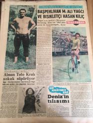 YENİ SABAH GAZETESİ   21 HAZİRAN  1964 YIL :27 SAYI :9077--AP adına Seyfi Kurtbek , Başbakana  Refakat Edecek  :İnönü  ,bu sabah  uçakla Amerika 'ya hareket   ediyor --Atina hala  direniyor --Kennedy 'ler  için  uğursuzluk yılı --Yankesici  var ,feryadı otobüste  panik yarattı --Cenubi  Amerika da hükümet  darbesi  ilim halinde gelmiştir --Kirli hava ile  mücadele konferansı  toplanıyor --İspanya da ki  Hariciye Nazırı Ankara da --Galatasaray  -Altay --Fenerbahçe Samsun da Yol Spor  'a  2-1 yenildi --Çolpan  Beyaz Perdeye döndü ve ilk  filmine başladı : Çolpan  yeni filminde  eşi Sadri Alışık  ,Hülya  Koçyiğit  ve Ediz Hun birlikte  oynayacak--Eskişehir  'in  başarılı  oyuncusu  N. Karacan -- Başpehlivan  M. Ali Yağcı  ve Bisiklet Hasan Kılıç --Alman  Toto Kralı  Sokak Süpürüyor --