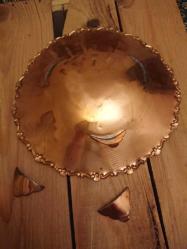 kalem işçilik ile süslü bakır meyvelik (3 ayaklı fakat 2 ayagı kırık, foto da mevcut)