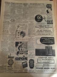 YENİ SABAH GAZETESİ 4 EYLÜL 1959 YIL :22 SAYI :7364--OEEC Heyeti Dış Ticaret  Durumunu İnceledi --Dün  gece Tophane  de feci bir trafik kazası oldu --D.P Genel İdare Kurulu  2 Mühim Toplantı Yaptı --Kahve kaçakçılarının  duruşması başladı --Diyarbakır da bir gazete Kürtçe şiir yayınladı --Ankara da yeni  bir  döviz kaçakçılığı --Kızıllar Hint Topraklarına Girmeye Devam Ediyor --Faik Gökay  icabında  oyuncu  değişmesini  men ederiz  dedi --İsmail  dün  Galatasaray  antrenmanına  katıldı --Balkan güreş  karması  Rusya ile karşılaşacak-- Milli ligin  20 Takımı :Şekerhilal --Bisiklet  Yarışını  M.Ertan  Kazandı --Su topu  maçında Moda İ.Y.i  ile  berabere kaldı --