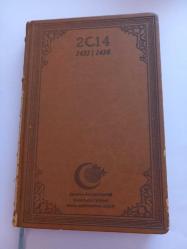 Fihrist Ajanda Deftet 2014 yılı Anadolu Gençlik Derneği Sultangazi Şubesi amblemi vardır.Hıç kullanılmamistir.