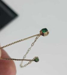 Antika Victorian 10 Ayar Altın Yeşil Garnet Taşlı Pelerin İğnesi Yaka İğnesi