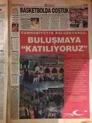 Hürriyet Gazetesi,28 Ekim 1998, , Türkiye, Red, Lyon, Ertugrul, Eren, Ceza, Hagi, Alper, Nez, Brezilya, Fransa, Beşiktaş, Emre, Fenerbahçe, Moldova, Fatih Terim, Trabzonspor, Galatasaray, Yerli üretim