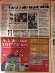 Hürriyet Gazetesi,28 Ekim 1998, , Türkiye, Red, Lyon, Ertugrul, Eren, Ceza, Hagi, Alper, Nez, Brezilya, Fransa, Beşiktaş, Emre, Fenerbahçe, Moldova, Fatih Terim, Trabzonspor, Galatasaray, Yerli üretim