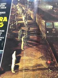 Kassandra geçidi, ORİJİNAL İTALYANCA SİNEMA, Film AFİŞİ, (Cassandra Crossing) 1976, FİLM AFİŞİ / POSTERİ - BÜYÜK BOY - ORİJİNAL - 66 X 48 cm EBADINDA - Original Turkish Big Size Movie Poster - George P. Cosmatos, Robert Katz, George P. Cosmatos, Tom Mankiewicz, Sophia Loren, Richard Harris, Martin Sheen, O.J. Simpson, Lionel Stander, Ann Turkel, Ingrid Thulin, Lee Strasberg, Ava Gardner, Burt Lancaster, Lou Castel, John Phillip Law, Ray Lovelock, Alida Valli, Stefano Patrizi, 	Thomas Hunter, Fausta Avelli, Angela Goodwin