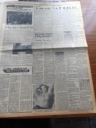 Yeni İstanbul Gazetesi - 15 Mayıs 1955 - Kruçev ve Bulganin Tito İle Görüşecekler - Mustafa Nermi - Demir Perde Askeri Paktı İmzalandı - İngiltere'de Seçim Hazırlıkları - Mütecaviz Bir İmam 7 Aya Mahkum Oldu - Sovyet Rusya İle Müzakere Ve Atlantik Paktı - Kemal Avan - İçme Suyu Fiyatına Zam Yapıldı - Profesör Doktor Burhaneddin Batıman - Hirami Ahmet Paşa Camii - Atatürk Heykeli 19 Mayıs'ta Açılıyor - Cannes Film Festivali - Saadet Bekçisi Yazan Zeliha Harun Yazı Dizisi - İstanbul Radyo Programı - Kıbrıs Kara Bulutlar Altında Yazan Fikret Adil Yazı Dizisi - Baydar Derler Pazar Konuşmaları - Hollywood'un Cazibe Kraliçesi Jane Russel- Moda - Hikaye Dükkana İsim Behice Yücedağ - Fenerbahçe Galatasaray Bugün Karşılaşıyorlar - Beşiktaş Vefa Karşılaşması - Çapamarka - Jawa Motosikletleri -Droja Briyantin