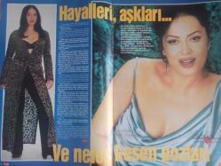 Gala Haftalık Aktüalite Sinema Tiyatro Müzik ve Magazin Dergisi - 1 Kasım 1998 - Türkan Şoray - Nilüfer - Ayşe San - Nurettin Hasman - Levent Candaş - Sibel Tüzün - .Levent Candaş - Sibel Tüzün - Mete Özgencil - Gül Şonef - Selçuk Alan - Türkan Sabancı - Servet Koçak - Ebru Şimşek - Harun Uğurlu - Hasan Şaş - Hilal Özdemir - Yasemin Bozkurt - Madonna - Sevda Gülseren - Fatih Ürek - Hande Ataizi - Müslüm Gürses - Özlem Tekin - Hakan Taşıyan - Sema Üstünel - Merih Gürkaynak - Sakıp Sabancı - Salih Keçeci - Rita Fink - Alper Alakut - Ayşegül Nadir - Özcan Deniz - Esin Moralıoğlu - Fulya Eyilik - Nil Bentürk - Kamuran Genç - Destan Akın - Çimen Gökdere - Sevim Emre - Nesrin İlter - Aslı Mavitan - Elif Germiyanlıgil - Uğur Uludağ - Şebnem Ferah - Sibel Tüzün - Yavuz Bingöl - Pınar Aylin - İskender Yılmazer - Uğur Güneri - Burcu Çağrı fotoğraf ve haberi - Tam Takım Dergi