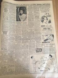 YENİ SABAH GAZETESİ  11 KASIM 1959 YIL :22 SAYI :7432--Kıbrıs da Anayasa İhtilafı  Halledildi --Eisenhower  'ın  oğlu  ile sözcüsü Ankara 'ya geliyor --Aziz Atatürk 'ü  Milletçe Andık --Adapazarı  da  Odalar Seçimini  CHP Kazandı --Cüneyt  Gökçer  Tiyatro  Sevgisi Artıyor  Dedi ---Bandırma da protesto  toplantıları  yapılıyor --Elektrikten  sonra dün  hava gazı da kesildi --Belediye fakir halk için  blok  apartman yaptıracak --Nice Antrenörü  Luciano  Mithat paşa dan  korkuyor --Beşiktaş -K.Paşa ,Feriköy -Beykoz --Kavrakoğlu Nasihat Etti --Milli Ligin  Tehir Maçı  :Fenerbahçe  -K. Gümrük Yarın Karşılaşıyoruz--