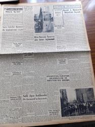 Yeni İstanbul Gazetesi - 10 Mayıs 1955 - Başvekil Adnan Menderes Dün Yugoslavdan Döndü - Batı Almanya Dün Resmen NATO'ya İltihak Etti - Kıbrıs İçin Yeni Yunan Müracaatı -  Seçimler Meselesi Demokrat Grubunda Bugün Yine Müzakere Edilecek - Şam Suikastı Fransızların Marifeti İmiş - Profesör Doktor Yavuz Abadan - Atatürk İçin 19 Mayıs'ta Saygı Duruşu - Hala At Eti Yiyoruz - Tarhan Toker - Bergamada Folklor Bayramı Yapılacak - Saadet Bekçisi Yazan Zeliha Harun Yazı Dizisi - Ankara Radyosu Programı - Kıbrıs Kara Bulutlar Altında Yazan Fikret Adil Yazı Dizisi - Cannes Film Festivali - İtalya'daki Tiyatro Buhranını Giderme Teşebbüsleri - Japonya'nın En İyi Film Yıldızı Hideko Takamine - Büyük Şair Schiller - Fenerbahçe Adalet Maçı Şampiyon Takımı Tayin Edecek - Gündüz Kılıç Galatasaray'dan Ayrılıyor Mu - Tarihi Kırkpınar Güreşleri Başlıyor - Çapamarka - Gripin