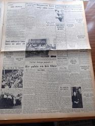 Yeni İstanbul Gazetesi - 24 Eylül 1952 - Trieste İhtilafına Bir Hal Çaresi Bulunamıyor Mu - Celal Bayar'ın Doğu Ve Atina Seyahatleri - Ankara'da Mühim Askerî Temaslar - Lübnan'ın Yeni Cumhurbaşkanı Camille Chamoun - Esir Şehrin İnsanları Yazan Nureddin Demir (Kemal Tahir)  Yazı Dizisi - Yalova Köylerine Memba Suyu Temini - Orta Anadolu Ve Toroslar - Bedii Faik - Çu En Lay Moskova'dan Dönüyor - Avrupa Güzellik Kraliçesi Günseli Başar Ve Türk Yemekleri - Finlandiya'nın İlk Cumhurbaşkanı Kaarle Juho Stahlberg Öldü - Charlie Chaplin'e Tezahürat - Dün Bol Balık Çıktı -  Kiraz İlk Defa Giresun'dan Bütün Dünyaya Yayılmıştı - Sadi Karsan - İzmit Kağıt Fabrikasının Kapasitesi - Minerva Dikiş Makinesi - Decca Long Playing - Zündapp Motosikletleri - Halda  Daktilo - Şehir Tiyatrolarının Temsilleri - Kral Faruk'un Gözdesi Rakkase Samirazad Taha'nın Basın Toplantısı - Kavga Ettikleri Erkekleri Döven Kadınlar