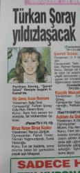 SABAH GAZETESİ-SABAH TV GUIDE DERGİSİ-TV GUIDE-DERGİ-EK-MODERN TV REHBER-26 EKİM-1 KASIM-1992-KAPAK-FOTOĞRAF-RÖPORTAJ-MÜJDAT GEZEN-BAYRAM'IN DÖNÜŞÜ-SUZIKI SWIFT-TÜRKAN ŞORAY-PERİHAN SAVAŞ-ŞEREF SÖZÜ-BİR GENÇ KIZIN ROMANI-EDİZ HUN-EKREM BORA-KÜÇÜK MÜCAHİT-SÜRTÜK-SEZERCİK-SEZER İNANOĞLU-ŞİKAGO SOKAKLARI-MİCHAEL PARE-JOHN TROVALTA-HIZLI MİLYONER-RİCHARD PRYOR-DİŞİ ÖRÜMCEK-SAMMİ DAVİS-HIZLI SOYGUN-BİLL MURRAY-GEEANA DAVİS