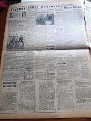 Yeni İstanbul Gazetesi - 3 Aralık 1952 -  Mürebbiye Yazan Hüseyin Rahmi Gürpınar Yazı Dizisi -Cumhurbaşkanı Celal Bayar Saat 16'da İstanbul'da - Malatya Hadisesi - Celal Bayar Selanik'te Ata'nın Evini Ziyaret Etti - İçişleri Bakanı Ethem Menderes - Kansere İlaç Bulma Yarışı - Milli Harp Akademisi Kuruluyor - NATO'nun Emrine Verilecek Askeri Kuvvetlerimiz - Büyük Kardeşim Atatürk Anlatan Makbule Atadan Yazı Dizisi - Denizlerin Efesi Gazi Umur Paşa Yazan Tevfik İnci Yazı Dizisi - Ahmet Emin Yalman'a Yapılan Suikast - Mecidiyeköy'le İstinye Arasında İkinci Yol - Namık Kemal'i Anma Töreni - Yunan Milli Tiyatrosunun Muvaffakiyeti - Nureddin Ahmet İlsevey - 1001 Gece Masalları Sihirli Kandil Çeviren Reşad Nuri Darago Yazı Dizisi - Turistler Ve Topkapı Sarayı - Memleket Ve Dünya Borsa Ve Piyasaları - Çapamarka - Puro Tuvalet Sabunları - Gripin - Demag Cereskalleri - Minerva Dikiş Makinesi