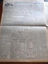 Yeni İstanbul Gazetesi - 3 Aralık 1952 -  Mürebbiye Yazan Hüseyin Rahmi Gürpınar Yazı Dizisi -Cumhurbaşkanı Celal Bayar Saat 16'da İstanbul'da - Malatya Hadisesi - Celal Bayar Selanik'te Ata'nın Evini Ziyaret Etti - İçişleri Bakanı Ethem Menderes - Kansere İlaç Bulma Yarışı - Milli Harp Akademisi Kuruluyor - NATO'nun Emrine Verilecek Askeri Kuvvetlerimiz - Büyük Kardeşim Atatürk Anlatan Makbule Atadan Yazı Dizisi - Denizlerin Efesi Gazi Umur Paşa Yazan Tevfik İnci Yazı Dizisi - Ahmet Emin Yalman'a Yapılan Suikast - Mecidiyeköy'le İstinye Arasında İkinci Yol - Namık Kemal'i Anma Töreni - Yunan Milli Tiyatrosunun Muvaffakiyeti - Nureddin Ahmet İlsevey - 1001 Gece Masalları Sihirli Kandil Çeviren Reşad Nuri Darago Yazı Dizisi - Turistler Ve Topkapı Sarayı - Memleket Ve Dünya Borsa Ve Piyasaları - Çapamarka - Puro Tuvalet Sabunları - Gripin - Demag Cereskalleri - Minerva Dikiş Makinesi