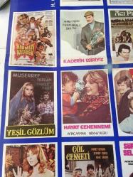İNCİ VİDEO FİLMCİLİK, H. CAHİT ÖZCAN, ORİJİNAL FİLM TANITIM AFİŞİ / POSTERİ - BÜYÜK BOY - ORİJİNAL - 68 X 50 cm EBADINDA - Original Turkish Big Size Movie Poster - KAHREDEN KURŞUN, BULUT ARAS, NAZAN SAATÇI, YUSUF SEZGİN / BATAKLIKTA BİR GÜL, BANU ALKAN, MAHMUT HEKİMOĞLU, FARUK PEKER / KADER UTANSIN, TAMER YİĞİT, TÜLİN KAZAN / KIRMIZI KELEBEK, BULUT ARAS, FRANCES CHANDLER, GORDON MITCHEL, YILMAZ KÖKSAL / KADERİN ESİRİYİZ, AHMET MEKİN, ESEN PÜSKÜLLÜ, EROL TAŞ / ACI PİRİNÇ, SALİH GÜNEY, MELEK GÖRGÜN / TATLI SEVGİLİM KAYMAKLI LOKUM, HADİ ÇAMAN, MÜGE GÜLER, TUNCAY ÖZİNEL / YEŞİL GÖZLÜM, MÜŞERREF TEZCAN, TAMER YİĞİT / HAYAT CEHENNEMİ, AYTAÇ ARMAN, NÜKHET EGELİ / NAMUS BELASI, TAMER YİĞİT, FERİ CANSEL / SU PERİSİ ELMASI, AYTEKİN AKKAYA, MELEK GÖRGÜN, AYNUR AKARSU / GÜNAH GÜNLERİ, ZERRİN DOĞAN / ÇÖL CENNETİ, AHMET GERGİN, ZEYNEP ZORLU, BAKİ TAMER / SÜPER SELAMİ, AYDEMİR AKBAŞ, DİLBER AY