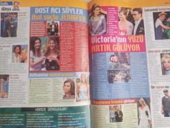 Gala Haftalık Aktüalite Sinema Tiyatro Müzik ve Magazin Dergisi - 16 Ekim 2005 - Pınar Aylin - Seda Sayan - Nihat doğan - Meral Kozakçıoğlu - Petek Dinçöz - Mithat Can Özer - Uğur Batur - Gönül Yazar - Murat Cevahir - Zeynep Okul - Ozan Kaçmaz - Gülben Ergen - Özgü Namal - Meltem Cumbul - Yonca Evcimik - Ebru Erkal - Ali sunal - Zeynep Tunuslu - Bahar Yazıcı - Ebru Şallı - Harun Tan - Şebnem Schaffer - Ebru Akel - Özben Önal - Siren Ertan - Pınar Aylin - Arzu Sabancı - Hülya Karaca - Şehnaz Tuna - Yağmur Ünal - Pelin doğan - Ceyla Gölcüklü - Nurseli İdiz - Nalan aksoy - Zeynep Tunuslu Steven Spielberg - Jennifer Aniston - Prenses Victoria - Daniel Westling - Mikael fotoğraf ve haberi - Tam Takım Dergi