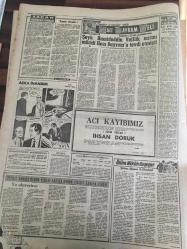 YENİ SABAH GAZETESİ  21 MAYIS 1963 YIL :26 SAYI :8687---Talat Aydemir 'in isyan  teşebbüsü  bastırıldı --İstanbul  Radyoevinde  Silahlı  Çarpışma Oldu --Aydemir 'e yarım saat  mühlet  verildi --Hadiseler nasıl gelişti --Radyoda neşredilen  karşılıklı  tebliğler ---Karma Disiplin :Siyavuşgil ----YTP Kongresinde Alican İnönü 'yü İtham Etti --Dünya Şampiyonası  Hazırlık Mahiyetinde  Olan  :İstanbul -Tokyo güreş karşılaşması  bu gece --Yugoslav  Futbolculara Beşiktaş da Talip --Fenerbahçe ,K.Paşa ile 1-0 'ın  rövanşını  yarın   oynuyor --Galatasaray İzmir de taşa tutuldu --Sebes 'in  bileti dün  yollandı --Sinemalar :Atlas :Katil Serbest ,İnci :Leyla ve Mecnun Gibi ,Lale :Kaldırım Melekleri ,