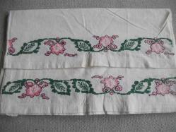 KANAVİÇE  İŞLEMELİ - ÇİFT KİŞİLİK YASTIK