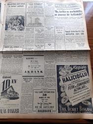 Yeni İstanbul Gazetesi - 4 Aralık 1953 - Mustafa Nermi - Bermuda Konferansı Bugün Toplanıyor - Namık Kemal Günü - İskeçeden Kaçan Türkler - Kızılların Vahşetine Mukabele - 10 Türk Ailesi Suriye'den İltica Etti - Adana Vapurunda Kaçakçılık - Bedri Alogan - Jenny Yazan Theodore Dreiser Yazı Dizisi - Uskumru Akını Başladı - Dün Vefat Eden Süleyman Erguner'in Cenazesi - General Ridgway Kore Katliamı Bu Tarihin En Merhametsiz Ve Amansız Bir Katliamıdır - Eski Dünya Boks Şampiyonu Jack Dempsey Oldu- Mareşal Tito Kupası - İzmir'de Bir Radyo Fabrikası Kuruluyor - Turhan Toker - Denizaltı Silahlarıyla Petrol Aranıyor - Çocuk Sayfası - Beethoven'in Istırabı - Karanlıkta Parlayan Korse İcat Edildi - Vitona Yemek Yağları - Gripin - Arı Unları - Air France