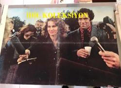 Akbabanın üç günü, (Three Days of the Condor) ORİJİNAL SİNEMA, Film AFİŞİ, 1975, FİLM AFİŞİ / POSTERİ - BÜYÜK BOY - ORİJİNAL - 64 X 45 cm EBADINDA - Original Turkish Big Size Movie Poster - Sydney Pollack, James Grady, Lorenzo Semple Jr., David Rayfiel, Robert Redford, Faye Dunaway, Cliff Robertson, Max von Sydow, John Houseman, Addison Powell, Walter McGinn, Tina Chen, Michael Kane, Don McHenry, Michael Miller