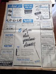 Yeni İstanbul Gazetesi - 30 Mayıs 1952 - Mustafa Nermi - Doğu Almanya Sovyetlere Birlikte Harbe Karar Verdi - Kore'de Komünistlerin Şiddetli Topçu Ateşi - Ara Seçimler 21 Eylül'de Yapılacak - General Eisenhower Amerika'ya Dönüyor - Rusya'nın İngiltere Büyükelçisi Geri Çağırıldı - Askerlik Süresinin 1,5 Yıla İndirilmesi Görüşülüyor - İsviçre Milli Takımı Geldi - İnkılap Partisi Muhakkak Kurulacak - Maskeli Hakikat 1 Yazan Deniz Albayı Tevfik İnci Yazı Dizisi - İstanbul'un 499. Fetih Yılı Münasebetiyle Mevlid Okundu - İstanbul Şehir Tiyatrosu Turneye Çıkıyor - Bedii Faik - İsmet İnönü İzmir'de Bekleniyor - Fransa'da Çıkan Komünist Gazeteleri Toplattırıldı - Kıbrıs Piskoposu Makarius Suriye'de - Tunceli Köprüsü Törenle Açıldı - Rakı İmali Serbest Bırakılıyor - Bitlis Bölgesinde Çekirge Görüldü - Yeni İstanbul Gazetesi Himalaya'da - Avrupa'nın En Tehlikeli Adamı Skorzeny Anlatıyor Mussolini'yi Nasıl Kaçırdım Yazı Dizisi - Roja Briyantin - Selve Dizel Motorları - Mediator Radyo