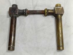 M7-----ESKİ PİRİNÇ KAPI KOLU