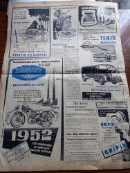 Yeni İstanbul Gazetesi - 12 Mayıs 1952 - Mısır Son İngiliz Tekliflerini Kati Surette Redde Karar Verdi - Mareşal Montgomery Dün Akşam Ankara'ya Geldi - Hamburg Ve Essen'de Komünist Nümayişleri - İsmet İnönü Zonguldak'ta Bir Konuşma Yaptı - Bu Yıl Yeniden 119 Köprü Yaptırılacak - Batı Fransa'da da Uçan Daire Görüldü - Aşık Veysel Jübilesi - Yalancı Yazan Bedii Faik Resimleyen Turhan Selçuk Yazı Dizisi - Adana Vapurundaki Patlama Hadisesi - Cannes Film Festivali Sona Erdi - Serbest Milli Güreş Takımımızın Seçimi - İskenderun'da Petrol Sondajına Son Verilmesi İstendi - İzmir Fuarında Yapılacak Yenilikler - Tütüncüler Federasyonu - Vefa İstanbulspor'u Yendi - Troya Civarında Üç Gün Yazı Dizisi - İstanbul Şehir Tiyatroları - Çapamarka - Zündapp Motosikletleri - Türkiye İş Bankası - Tempo Matador Kamyonetleri Ve Otobüsleri - Gripin