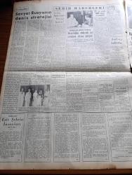 Yeni İstanbul Gazetesi - 12 Ağustos 1952 - Mustafa Nermi - İran Başbakanı Musaddık'a Fevkalade Salahiyetler Tanındı - Ürdün Kralı Tallal Tahtından İndirildi - Arjantin Cumhurbaşkanı'nın Eşi Eva Peron'un Cenaze Töreni - İngiltere Dışişleri Bakanı Eden Churchill'in Yegeniyle Evleniyor - Çanakkale Şehitleri Dün Anıldı - Etibank Garp Linyitleri Soma İşletmesi Dün Açıldı - Esir Şehrin İnsanları Yazan Nureddin Demir (Kemal Tahir) Yazı Dizisi - Hakimler Kanunu Tasarısı Hakkında Yeni Fikirler - Bergama Etnografya Müzesi Dün Açıldı - Birleşik Amerika İsrail'e Silah Satacak - İsraile Satılan Kepekler Gemiye Yükleniyor - Dünya Ticaret Rekoru 1951'de Yeni Bir Rekor Kırdı - Geiger Sayıcısı İle Bir Katil Nasıl Bulundu - Penny Ridgway Paris'in En Şık Kadını Olmaya Namzet - İngiltere'nin En Meşhur Karikatüristi Giles - Kral Faruk Tahttan Nasıl Düştü - Ronson Dünyanın En İyi Çakmağı - James Motosikletleri - Jawa Motosikletleri - Gripin