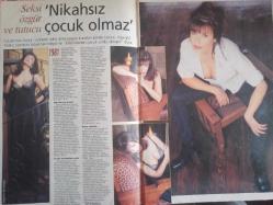 Şamdan Haftalık Aktüalite Sinema Tiyatro Müzik ve Magazin Dergisi - 26 Nisan 1998 - Ayşegül Aldinç - Niran Ünsal - Rober Hatemo - Serdar Ortaç - Kenan Doğulu - Serpil Çakmaklı - Edip Önder - Tanju Çolak - Sibel Barış - Ece Uslu - Toprak Sergen - Sanem Çelik - Ayşegül Aldinç - İbrahim Tatlıses - Seda Sayan - Derya Tuna - Ajda Pekkan - Yıldırım Aktuna - Seren Serengil - Gökhan Bilik - Erkan Özerman - Patricia Kaas - Sibel Can - Emel Müftüoğlu - Meltem Kalafat - Mahsun Kırmızıgül - Deniz Seki - Deniz Deneri - Çağla Şikel - Esin Moralıoğlu - Aşkın Nur Yengi - Erdal Acar - Meltem Cumbul - Mehmet Ali Erbil - Halit Kıvanç - Aynil Acar - Ferdi Tayfur - Orhan Gencebay - Ebru Şimşek - Gözde Tan - Gizem Özdilli - Yasemin Bozkurt - Hülya Avşar - Rıza Öziş - Zeynep Uludağ - Süleyman Demirel - Mahsun Kırmızıgül - Haluk Levent - Sinem Öztufan - Onno Tunç - Cindy Crawford - Defne Joy Foster fotoğraf ve haberi - Tam Takım Dergi