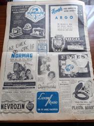 Yeni İstanbul Gazetesi - 3 Mayıs 1952 - Türk Heyeti Dün Yurda Dönmek Üzere Yunanistan'dan Ayrıldı - Süveyş Kanalında Sükunet Hakim - Amerika'da Çelik İşçileri Greve Nihayet Veriyor - Kore'ye Gidecek Değiştirme Birliğimiz - Ortaokul Ve Liselerde Dersler 31 Mayıs'ta Nihayete Erecek - Yalancı Yazan Bedii Faik Resimleyen Turhan Selçuk Yazı Dizisi - Marshall Planı Tatbikçisi Russel Dorr'un Veda Mesajı -  Yaz Aylarında Tarihi Dekorlarla Konser Verilecek - Kolera Salgını - İspanya Af Kanunu Çıkaracak - Amerika Japonya'da Asker Kullanacak - Sanatkar Gülseren Sadak - Dünya Bankası Kalkındırma Teşkilatı - Davis Kupası Tenis Maçları Türkiye İsviçre Milli Maçı Bugün Yapılıyor - Arsenal Bugün Şampiyonluk İçin Oynayacak - Kienzle Argo Taksimetreleri - Zündapp Motosikletleri - Normag Traktör - Çapamarka - Nevrozin - Elhamra Terzihanesi - Erres Elektrik Süpürgesi