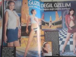 Star Life Haftalık Aktüalite Sinema Tiyatro Müzik ve Magazin Dergisi - 24 Ekim 1999 - Atilla Saral - Ayan Şener - Kerem alışık - Ebru Gündeş - Serdar Ortaç - Carmen - Jessica Campbell - Ertekin Dinçay - Berrak Tümöz - Eylem Şenkal - Bekir Aksoy - Şifo Mehmet - Funda Barın - Özlem Tekin - Aranjör Alper - Zeynep Tümerdem - Cem Yılmaz - Mine Dinç - Engin Ardıç - Savaş Ay - Nergis Kumbasar - Tolga Savacı - Sibel Savacı - Ebru Güzel - Uğur Kozanoğlu - Toprak Sergen - Müteahhit Çarmıklı - Serdar Ortaç - Banu Öztürk - Sibel Ceylan - Ay Karakulak - Candan Erçetin - Bendeniz - Anıl Yarkın - Burhan Çaçan - Zümre Zeynep - Değer Elöve - Zeynep Tunuslu - Şafak Kibar - Sema Yumak - İsmet Alpagot - Ruken Mızraklı - Burçin Terzioğlu - Nedret Taciroğlu - Filiz Aldinç - Şebnem Özinal - Feyyaz Uçar - Erdil Yaşaroğlu - Zeyno Gönenç - Özlem Nargas - Mehmet Özener - Ebru Akel - Selin Toktay - Çağla Şikel - Duygu Dikmenoğlu fotoğraf ve haberi - Tam Takım Dergi
