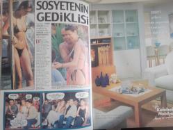 Star Life Haftalık Aktüalite Sinema Tiyatro Müzik ve Magazin Dergisi - 22 Ağustos 1999 - Duygu Öcal - Türkan Şoray - Sedat Aloğlu - Vedat Aloğlu - Türkan Şoray - Cihan Ünal - Nurseli İdiz - Meltem Cumbul - Atıl Kutoğlu - Engin Ardıç - Müşerref Akay - Ekber Gencer - Müşerref Akay - Elif Kramer - Murat Şahin - Murat Şahin - Kenan Doğulu - Cem Öcal - Asu Emre - Ali Aktuna - Zeynep Özal - Adnan Güngör - Funda Güngör - Bedri Deren - Selin Türkoğlu - Okan Bayülgen - Harika Avcı - Şebnem Dönmez - Ebru Şallı - Didem Uzel - Ajda Pekkan - Canan Yaka - Deniz Pulaş - Arzum Onan Aslantuğ - Sinem Güven - Candan Erçetin - Zeynep Tunuslu - Cemil İpekçi - Lale Özçoban - Aslı Üstünkaya - Şebnem Çapa - Açelya - Selami Şahin - Ferda Anıl Yarkın - Özlem Savaş - Ali altay - Hakan Peker - Uğur Akdora - Selin Toktay - Didem Taslan - Neshan Mülazım - Esin Moralıoğlu fotoğraf ve haberi - Tam Takım Dergi