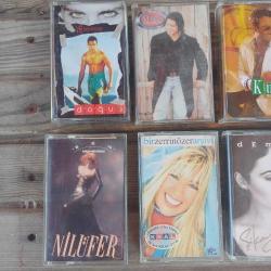 1990'lar Kaset 10'lu lot;Nilufer,Demet Sagiroglu,Candan Ercetin,Yildiz Tilbe,Levent Yuksel,kutsi,Dogus,Rober Hatemo,Kubat