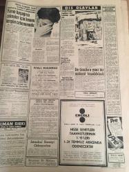 YENİ SABAH GAZETESİ 17 HAZİRAN  1962 YIL :25 SAYI :8354--Koalisyon  liderleri dün  toplandı --CKMP Milli  Koalisyonu Tercih  Ediyor --Mevsim işsizliği  had  safhaya vardı --Tekel işçileri  mezarlıkta  bir basın  toplantısı yaptı --Sahte dekontlarla  para çeken yakalandı --İlk kademe  af  29 Ekimde  çıkıyor --Muhalif  Hasbi Bey :Siyavuşgil --Sinemalar :Marsist ,Emek :Gizli Münasebetler ,İnci Satın Alınan Adam ,Konak :Aşk Oyunları ,Saray :Kahraman Kardeşler --De Gaulle 'e  yeni  bir  suikast  teşebbüsü --Sovyet  gizli  casus  okulunda  öğrenim  müddeti  on iki sene ---Vefa  Baraj 'a  Düştü --Galatasaray  Şampiyon --Güreş  kafilesi  bu akşam gidiyor ----Napoli Can  'ı almak  istiyor --