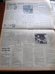 Yeni İstanbul Gazetesi - 18 Aralık 1952 - Mürebbiye Yazan Hüseyin Rahmi Gürpınar Yazı Dizisi - Amerika'nın Yeni Cumhurbaşkanı Eisenhower Mac Arthur'le Dün Görüştü - Müslüman Kongresi - Anayasaya Dair Teklif Komisyona İade Edildi - Daha Beyaz Ve Lezzetli Ekmek - Süper Mürşid Necip Fazıl Kısakürek Yeniden Bir Mahkumiyete Uğradı - Bulgaristan'dan Gelen Mayınlar - Büyük Kardeşim Atatürk Anlatan Makbule Atadan Yazı Dizisi - Mediha Berkes - Denizlerin Efesi Gazi Umur Paşa Yazan Tevfik İnci Yazı Dizisi - Fenerbahçe İzmir'de İki Maç Yapacak -  Beyoğlu Kız Lisesi - Mevlana Celaleddin Rumi İçin Yapılan Anma Töreni - Ürdün'de İsrail Radyosu Umumi Yerlerde Yasak Edildi - Modern Noel Baba - Şevket Demiral - Zekai Komşuoğlu - Tiyatro Kronikleri - Metin Bara - Ecnebi Karikatürü - Diana Yazı Makinesi - Puro Tuvalet Sabunları - Sheaffer's Dolma Kalemleri - Gripin - Pertev Krem
